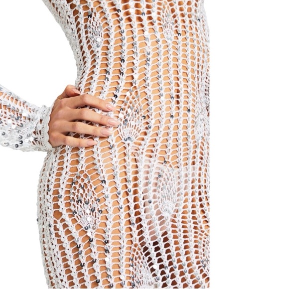 CHERRI SEQUIN CROCHET DRESS
Retrofête, $795 MSRP, NWT
$479 $795 Size: M/L - Picture 2 of 9